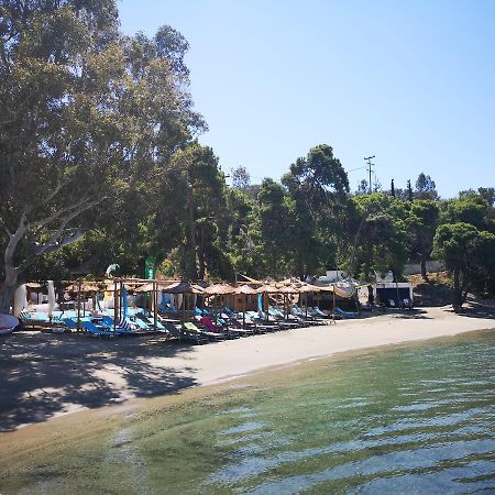 Valente Perlia Rooms Poros Town Eksteriør billede