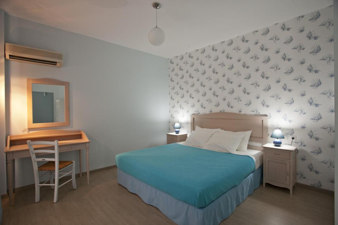Valente Perlia Rooms Poros Town Eksteriør billede